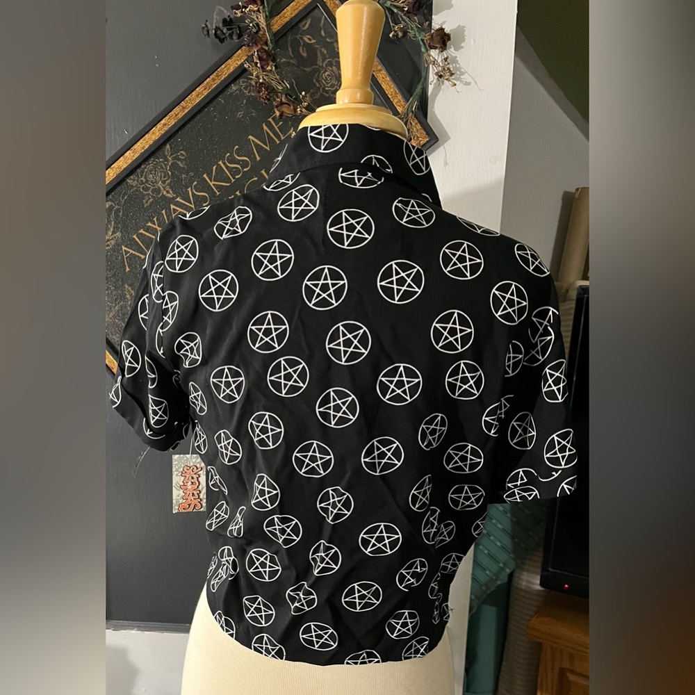 Pentagram shirt Spencer’s (tub#2) - Picture 5 of 7